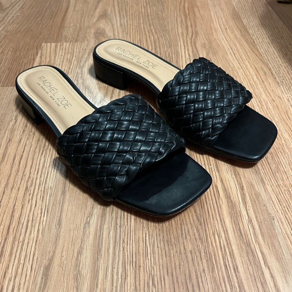 Black braided Sandals 💕